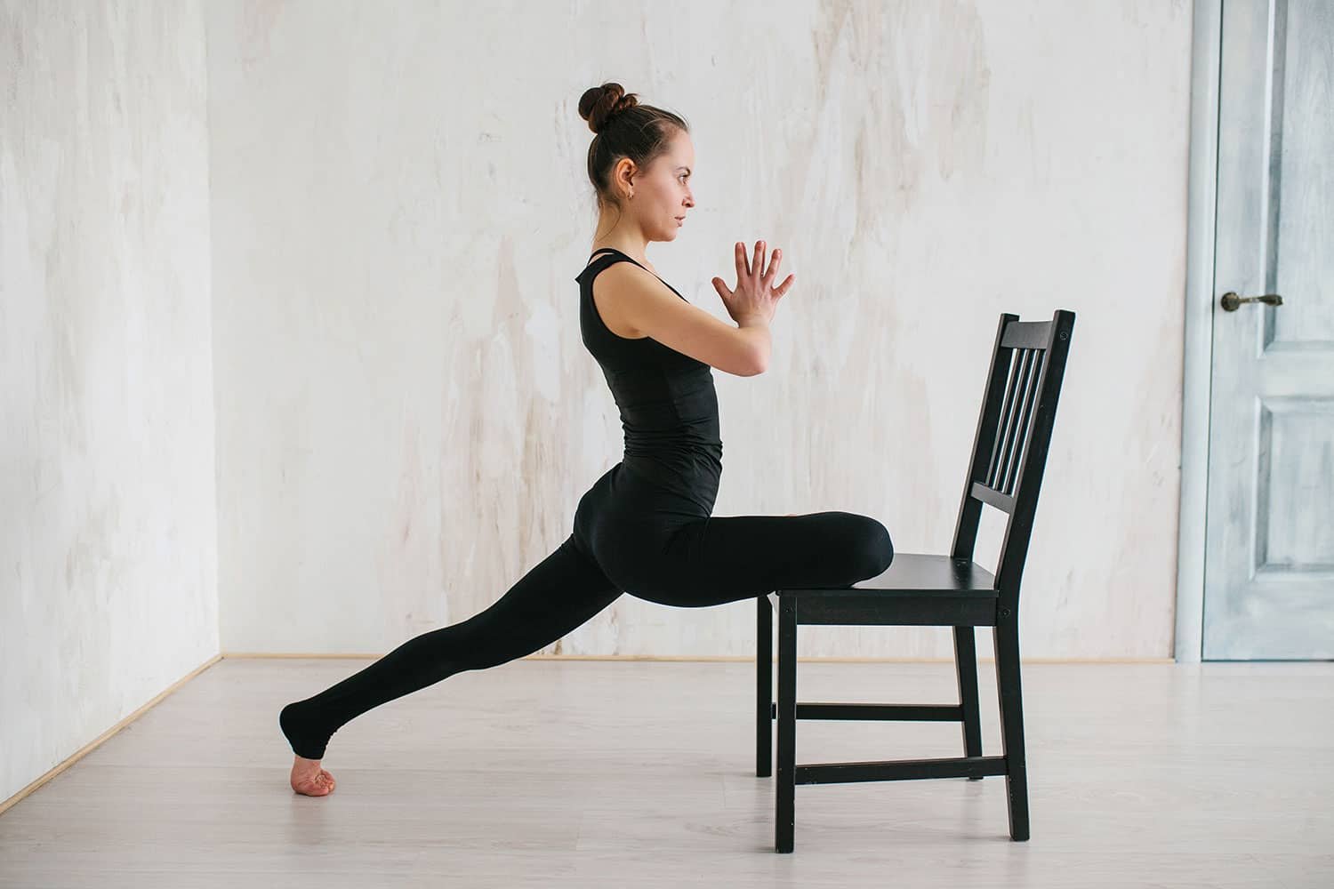 “15 Minutes Chair Yoga” relieves shoulder and neck pressure and relieves back pain!